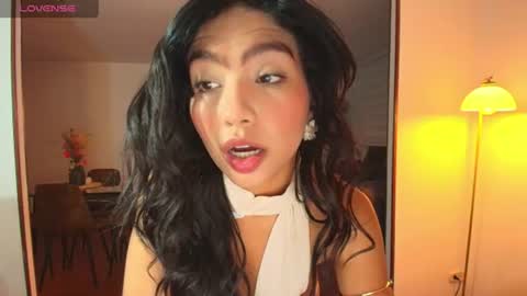 Snapshot of samy_jonnes_ chatting on 06-16-26, 11:29 Hello I am absent due to a family calamity I will return soon-hola estoy ausente por un problema familiar volvere pronto. online show from 06-16-26, 11:29