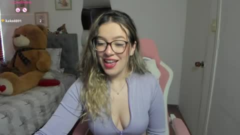 Snapshot of samysweet_8 chatting on 05-28-26, 12:57 Samanta online show from 05-28-26, 12:57