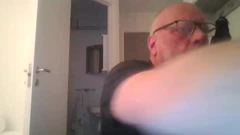 sandnesrune523 online show from 04-20-26, 05:48