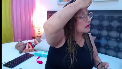 SANDRA online show from 04-08-26, 11:10