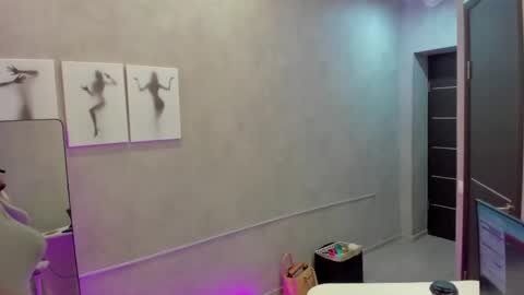 Sandra online show from 06-03-26, 01:41