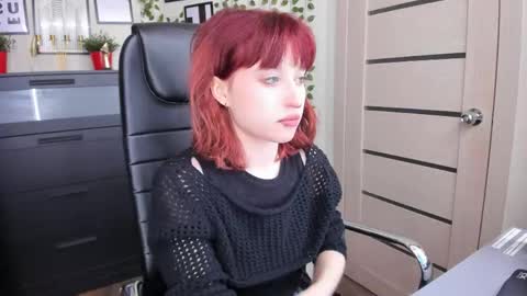 Snapshot of sandra_crazy chatting on 04-16-26, 12:55 ElizaNik online show from 04-16-26, 12:55