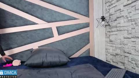 Sandra Rey online show from 02-25-26, 07:12