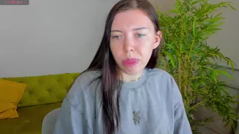 Snapshot of sandra_rosss chatting on 06-21-26, 12:35 Sandra online show from 06-21-26, 12:35