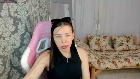 Snapshot of sandra_rosss chatting on 07-05-26, 04:41 Sandra online show from 07-05-26, 04:41