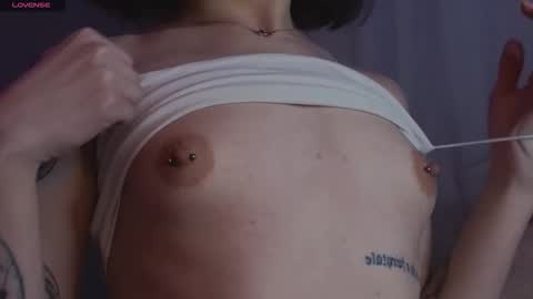 Snapshot of sandraboyl chatting on 02-03-26, 02:53 Sandy online show from 02-03-26, 02:53