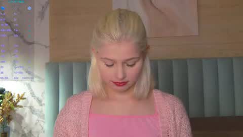 Snapshot of sandyshayes chatting on 07-06-26, 05:37 Sandy online show from 07-06-26, 05:37