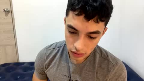 Snapshot of santi36rt chatting on 05-18-26, 11:21 santi36rt online show from 05-18-26, 11:21