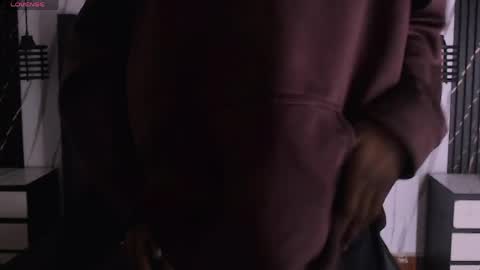 Santiiiiii  online show from 04-12-26, 01:05