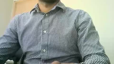 Santiago online show from 02-20-25, 02:57