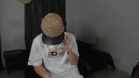 Julius Novachrono  online show from 03-25-26, 11:27