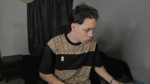 Julius Novachrono  online show from 03-26-26, 10:10