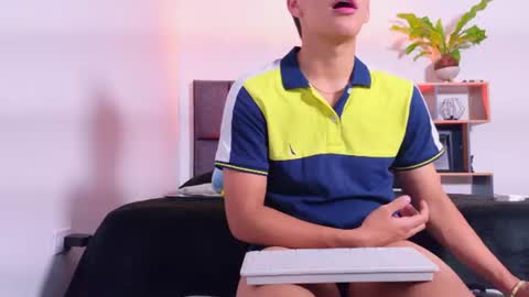 SantiLux online show from 06-22-26, 06:10