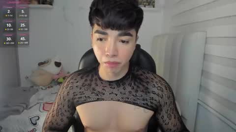 Snapshot of santy7u7 chatting on 06-07-26, 01:48 Mr. Santiago online show from 06-07-26, 01:48
