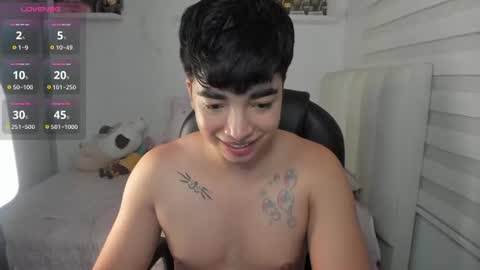 Snapshot of santy7u7 chatting on 07-04-26, 01:50 Mr. Santiago online show from 07-04-26, 01:50