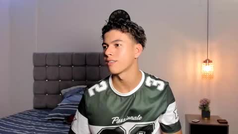 Snapshot of santy_stump chatting on 01-07-26, 09:39 santy_stump online show from 01-07-26, 09:39