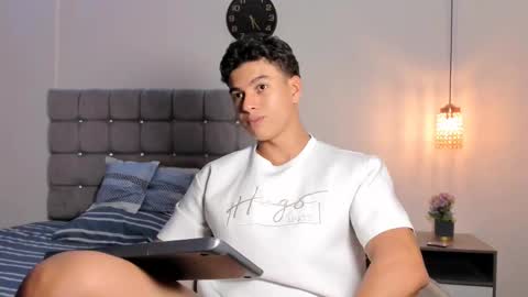 Snapshot of santy_stump chatting on 01-08-26, 10:23 santy_stump online show from 01-08-26, 10:23