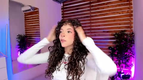 Valerin online show from 04-01-26, 01:39