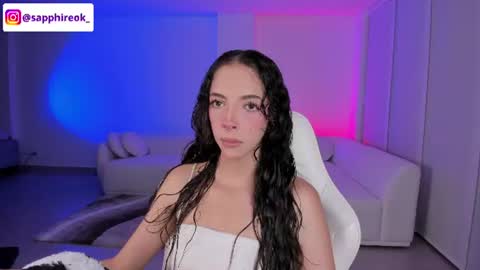 Snapshot of sapphire_venus chatting on 07-27-26, 01:45 Valerin online show from 07-27-26, 01:45