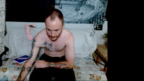 Snapshot of sappysex chatting on 06-27-26, 05:40 Her name is Sage His name is Nick online show from 06-27-26, 05:40