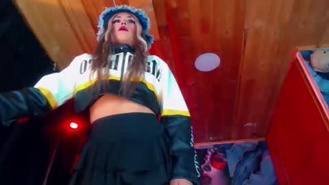 sara_buck online show from 04-14-26, 06:19