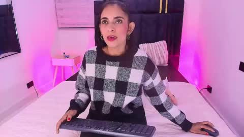 Sara Cook online show from 04-27-26, 11:52