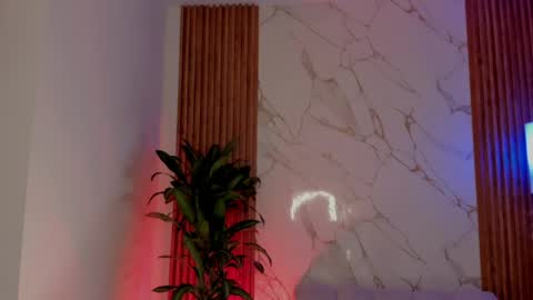 Snapshot of sara_gwen chatting on 06-05-26, 06:52 S A R A online show from 06-05-26, 06:52