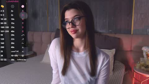 Sara online show from 04-09-26, 02:11