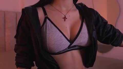 sara_lopee1 online show from 01-16-26, 11:58