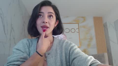 Snapshot of sara_lopez_s chatting on 10-02-25, 02:02 Sara online show from 10-02-25, 02:02