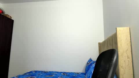 Sara online show from 04-15-26, 09:37