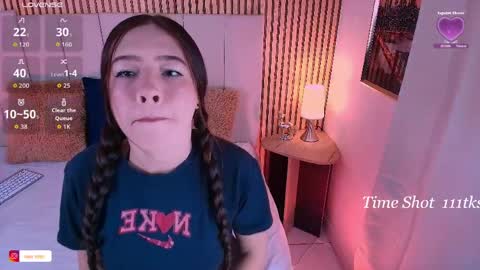 Sara online show from 05-12-26, 12:52