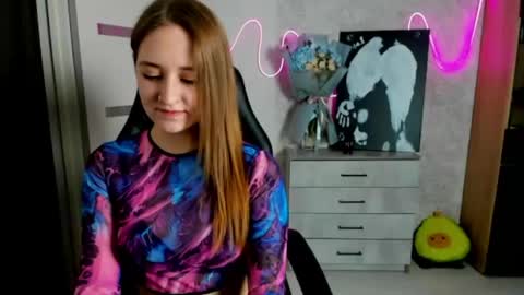 Snapshot of sara_rossse chatting on 05-14-26, 01:07 Sara online show from 05-14-26, 01:07