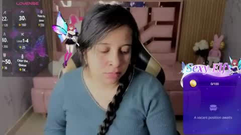 Sara T. online show from 06-30-26, 03:07