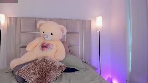 Sara Miller  online show from 04-22-26, 05:58