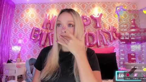 Snapshot of saraavila_ chatting on 03-10-26, 08:25 SaraAvila online show from 03-10-26, 08:25