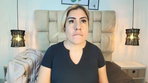 sarablonde_t online show from 05-27-26, 01:57