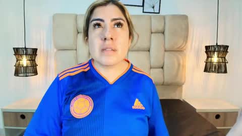 sarablonde_t online show from 06-01-26, 09:49