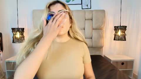 sarablonde_t online show from 06-19-26, 08:01