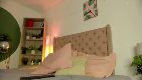 Sarada Parker online show from 01-14-25, 05:12