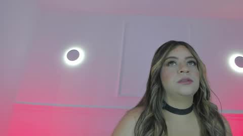 Snapshot of sarah_bonneth chatting on 04-18-26, 11:58 Sarah Bonneth online show from 04-18-26, 11:58