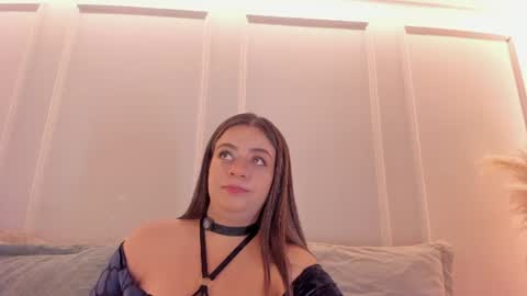 Snapshot of sarah_bonneth chatting on 07-13-26, 12:41 Sarah Bonneth online show from 07-13-26, 12:41