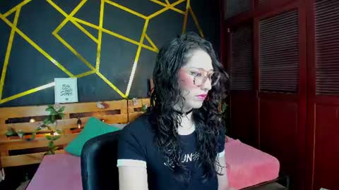 Snapshot of sarah_clarc chatting on 07-02-26, 01:50 Sarah online show from 07-02-26, 01:50