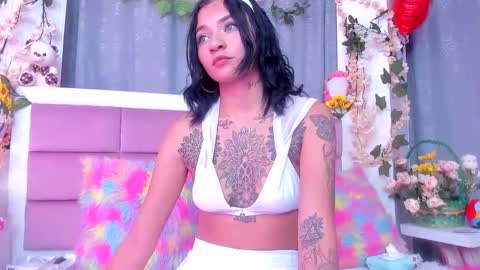 Sarah online show from 02-26-26, 03:49