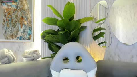 Sarah online show from 05-30-26, 01:14