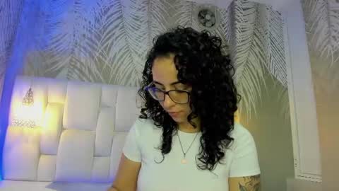 Snapshot of sarah_sluty chatting on 07-03-26, 02:18 Sarah online show from 07-03-26, 02:18