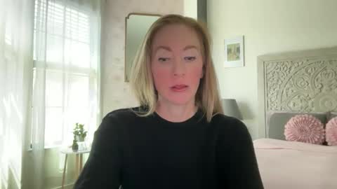 Sarah online show from 05-10-26, 06:46