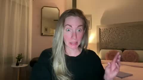 Sarah online show from 05-13-26, 04:21
