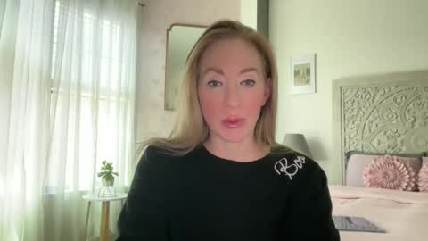 Sarah online show from 05-24-26, 06:46