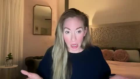 Sarah online show from 06-04-26, 04:07